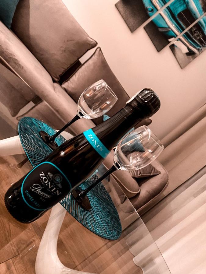 Apartament Solna 80 - Centrum Miasta Z Podziemnym Garazem Kielce Luaran gambar