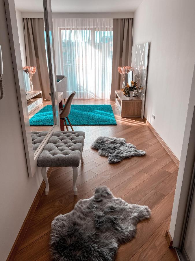 Apartament Solna 80 - Centrum Miasta Z Podziemnym Garazem Kielce Luaran gambar