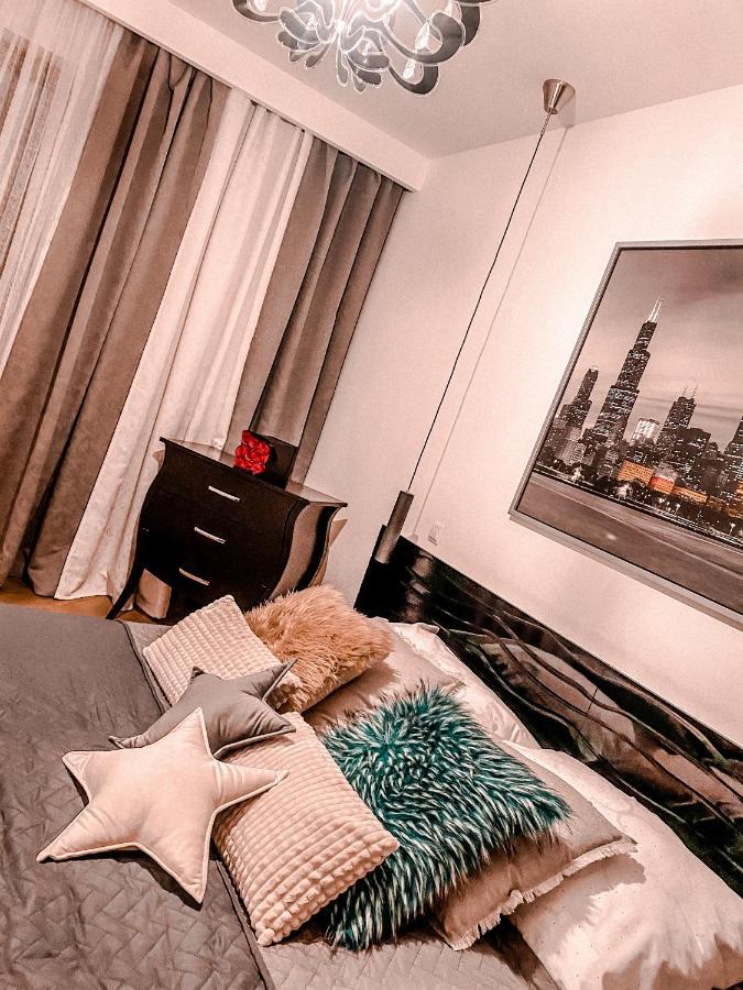Apartament Solna 80 - Centrum Miasta Z Podziemnym Garazem Kielce Luaran gambar